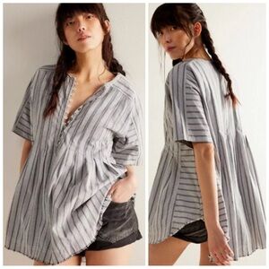 •FREE PEOPLE•Sammi Short Sleeve Oversized Babydoll Top White/Gray Stripe Size XS